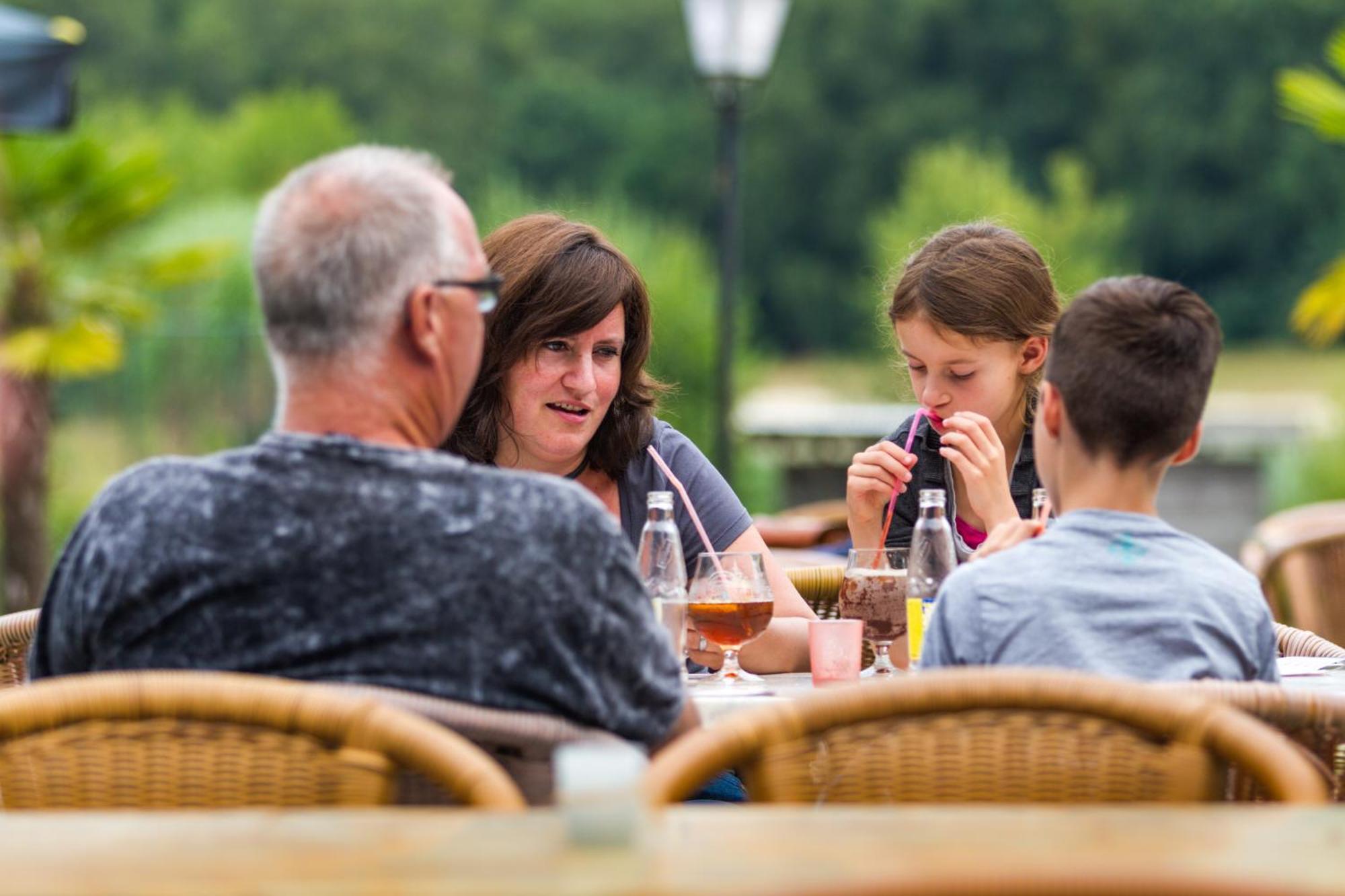 Oostappen Vakantiepark Hengelhoef Nv 3* Aan de Wolfsberg